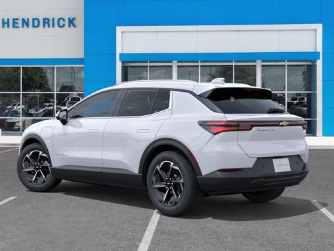 New 2026 Chevrolet Equinox EV LT AWD/4WD image 5