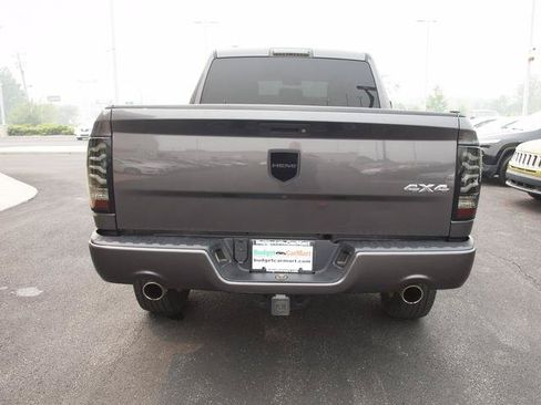 Used 2017 RAM 1500 Express AWD/4WD image 2