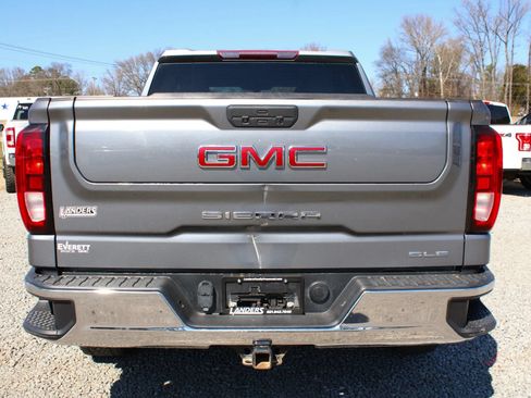 Used 2022 GMC Sierra 1500 SLE AWD/4WD image 10