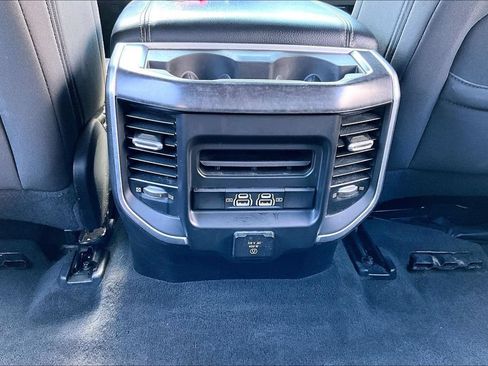 Used 2022 RAM 1500 Big Horn AWD/4WD image 11