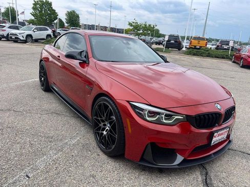 Used 2018 BMW M4 Convertible image 32