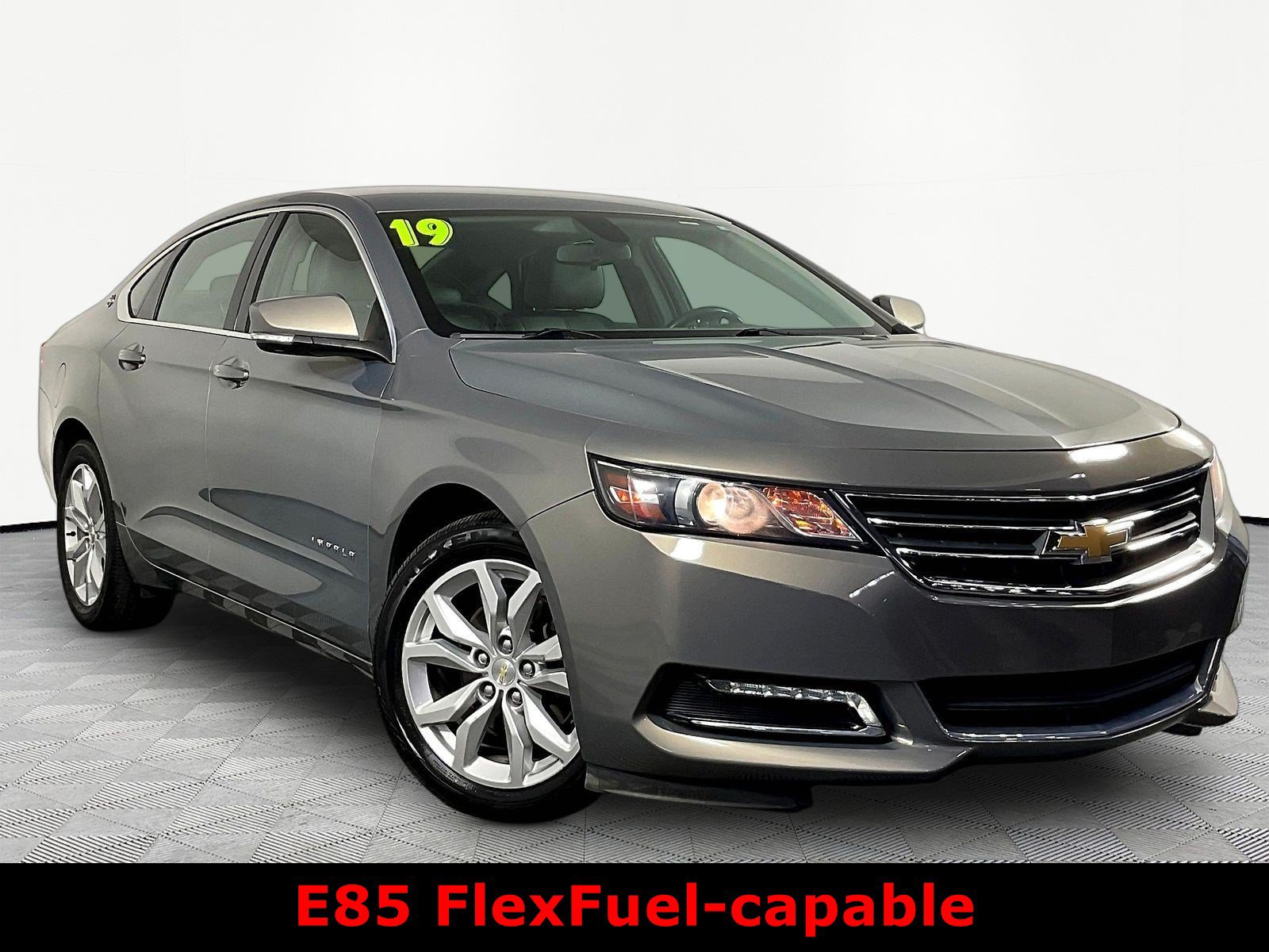 Used 2019 Chevrolet Impala LT FWD image 3