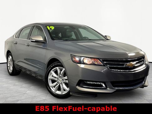 Used 2019 Chevrolet Impala LT FWD image 3