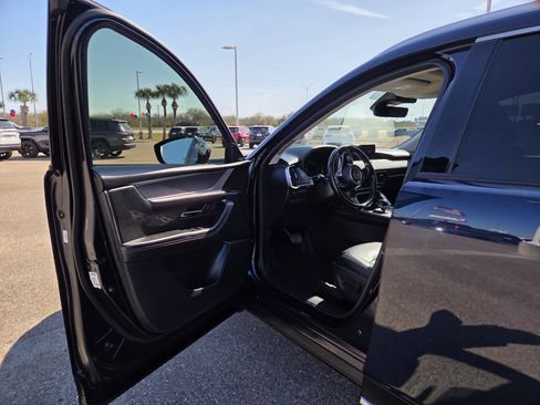 Used 2024 MAZDA CX-90 3.3 Turbo w/ Premium Package image 11