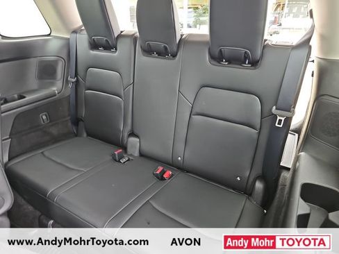 Used 2025 Nissan Pathfinder Platinum AWD/4WD image 32