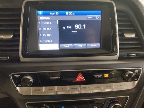 Used 2019 Hyundai Sonata SE FWD image 25