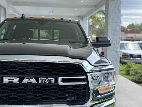 Used 2019 RAM 3500 Tradesman AWD/4WD image 17