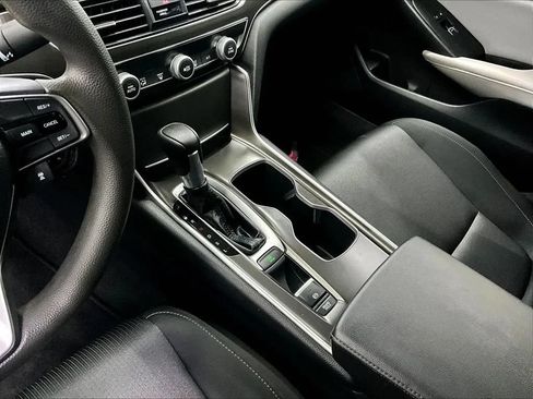Used 2019 Honda Accord LX image 19