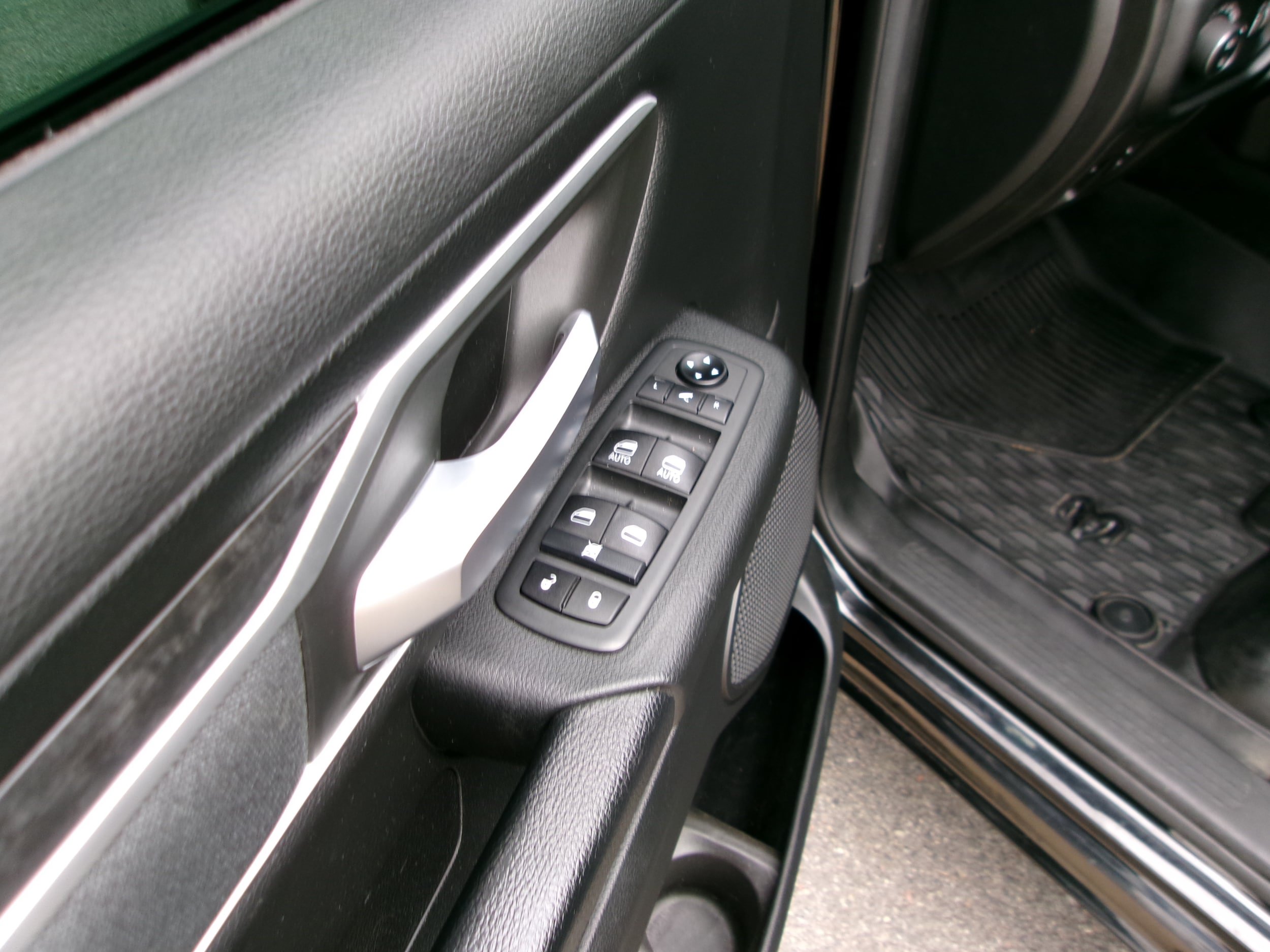 Used 2021 RAM 1500 Big Horn AWD/4WD image 9
