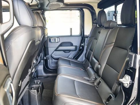 New 2026 Jeep Gladiator Sport image 17