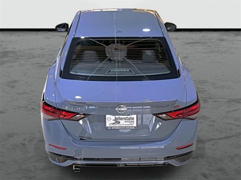 Used 2025 Nissan Sentra SR image 3