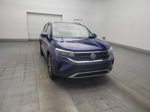 Used 2022 Volkswagen Taos SE w/ Panoramic Sunroof Package AWD/4WD image 13