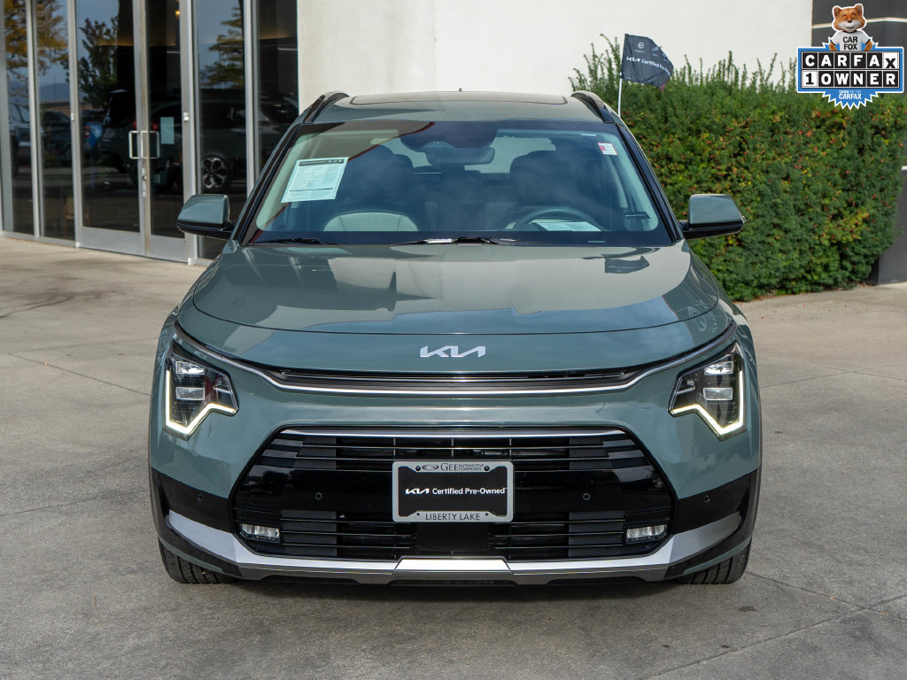 Certified 2023 Kia Niro SX Touring FWD image 2