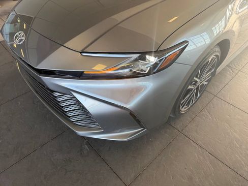 Used 2026 Toyota Camry XLE FWD image 3