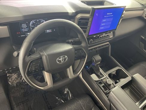 Used 2024 Toyota Tundra Limited image 11