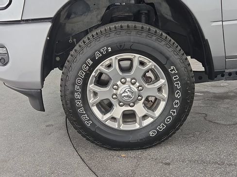 Used 2024 RAM 2500 Laramie w/ Safety Group AWD/4WD image 39