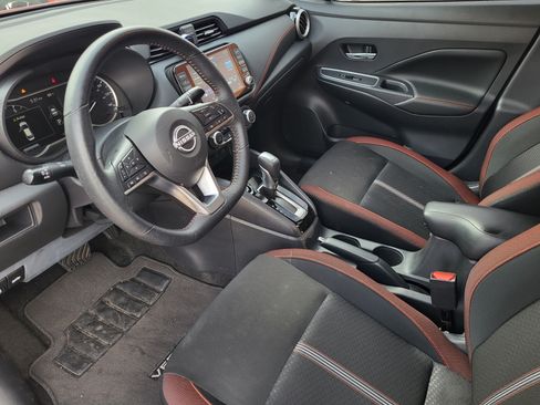 Used 2025 Nissan Versa SR w/ Electronics Package FWD image 17