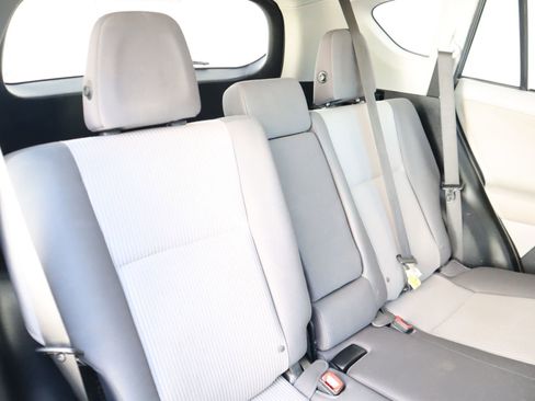 Used 2013 Toyota RAV4 LE image 47
