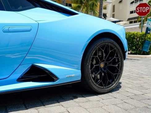 Used 2024 Lamborghini Huracan Tecnica RWD image 44