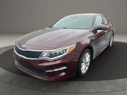 Used 2018 Kia Optima LX w/ 17" Alloy Wheels Package