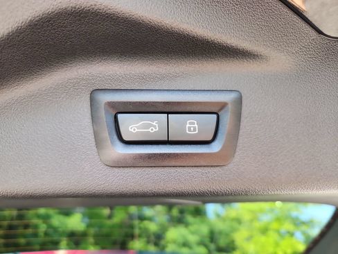 Used 2026 BMW X7 M60i AWD/4WD image 14