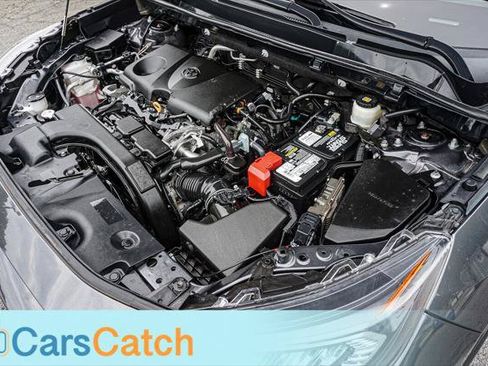 Used 2020 Toyota RAV4 XLE w/ Convenience Package FWD image 36