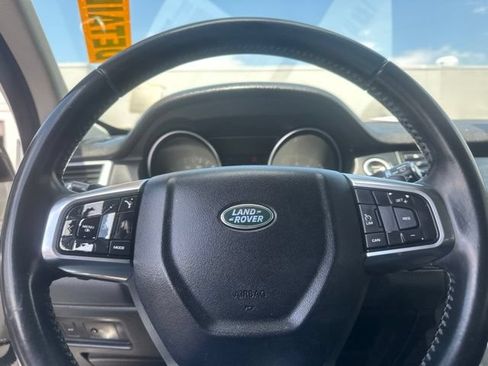 Used 2016 Land Rover Discovery Sport SE AWD/4WD image 28