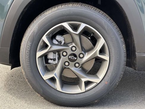 New 2026 Chevrolet Trax LT w/ Driver Confidence Package image 7