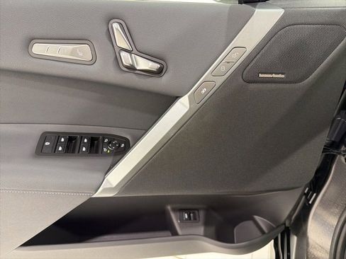 Used 2026 BMW iX xDrive45 w/ M Sport Package image 11