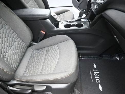 Used 2021 Chevrolet Equinox LT FWD image 26