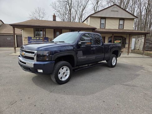 Used 2011 Chevrolet Silverado 1500 LT w/ All-Star Edition image 2