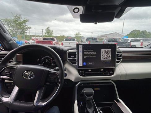 Used 2024 Toyota Tundra Capstone AWD/4WD image 17