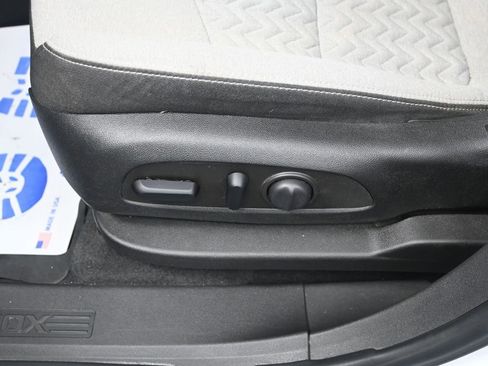 Used 2022 Chevrolet Equinox LT image 12