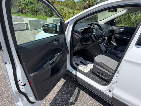 Used 2014 Ford Escape SE AWD/4WD image 9