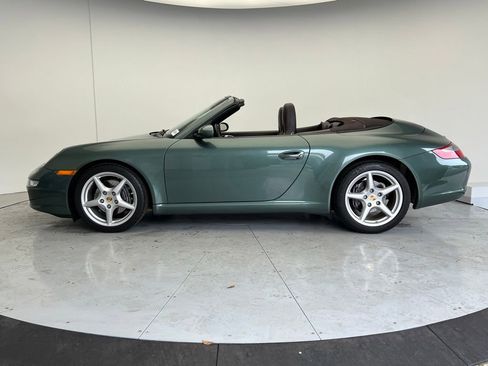 Used 2006 Porsche 911 Carrera RWD image 2