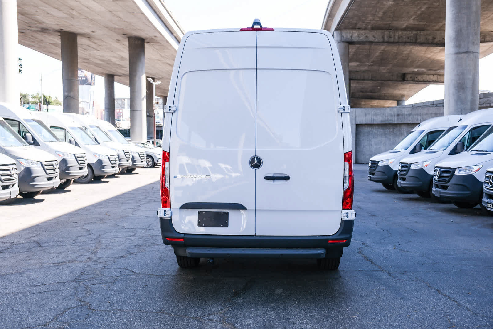 New 2025 Mercedes-Benz eSprinter 170 Cargo image 5