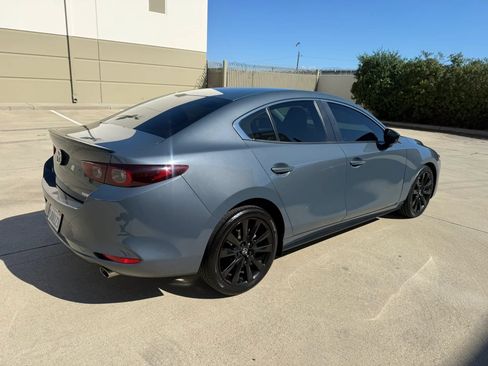 Used 2023 MAZDA MAZDA3 s FWD image 5