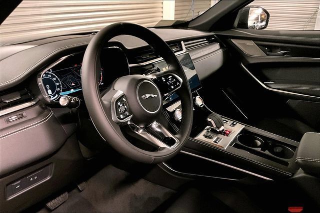 New 2026 Jaguar F-PACE R-Dynamic S AWD/4WD image 7