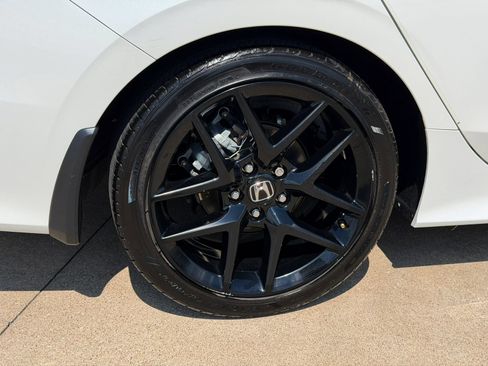 Used 2024 Honda Civic Sport image 8