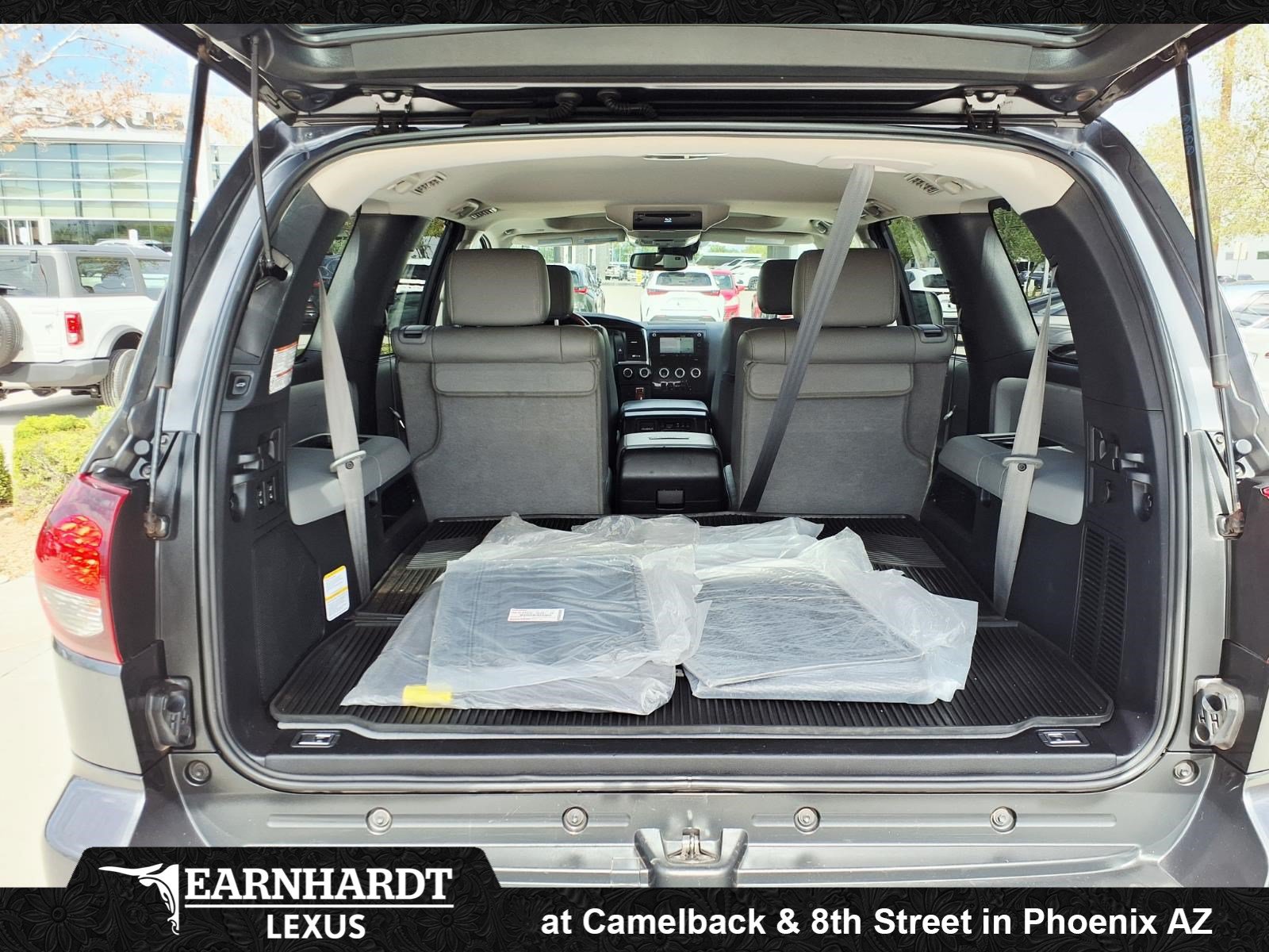 Used 2020 Toyota Sequoia Platinum w/ Four Season Floor Mat Package AWD/4WD image 17
