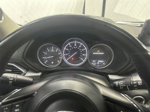 Used 2018 MAZDA CX-5 Touring w/ Preferred Equipment Package image 29