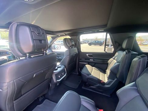 New 2026 Ford Expedition Platinum w/ Stealth Appearance Package AWD/4WD image 22
