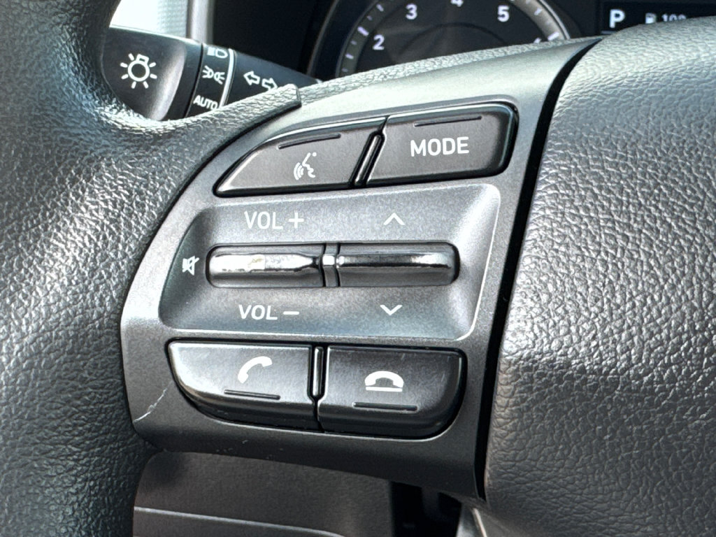 Used 2019 Hyundai Kona SE FWD image 25