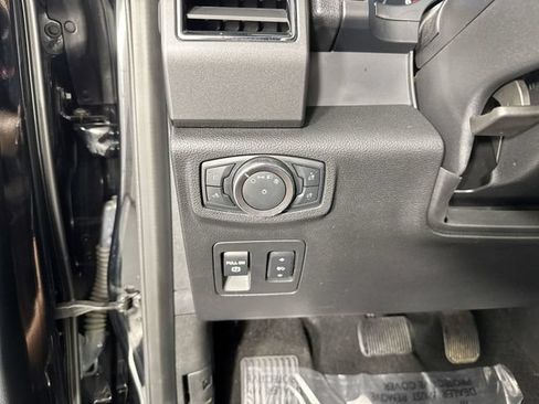 Used 2018 Ford F150 XLT w/ Equipment Group 302A Luxury AWD/4WD image 14