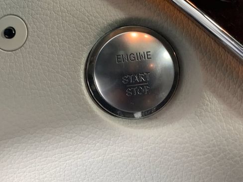 Used 2013 Mercedes-Benz S 550 image 17