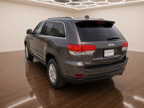 Used 2018 Jeep Grand Cherokee Laredo AWD/4WD image 7