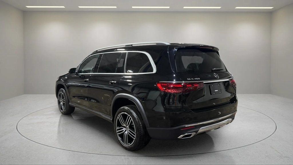 Used 2025 Mercedes-Benz GLS 450 4MATIC image 18