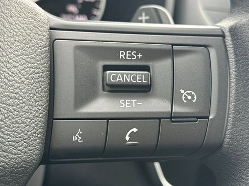 Used 2026 Nissan Rogue S FWD image 29
