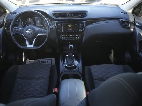 Used 2021 Nissan Rogue Sport SV image 20