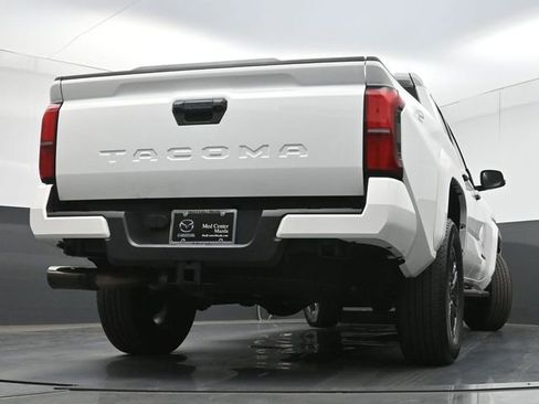 Used 2024 Toyota Tacoma TRD Sport RWD image 28